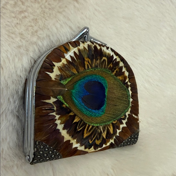 Vintage Kisslock Peacock Feather Change Purse - Picture 2 of 8